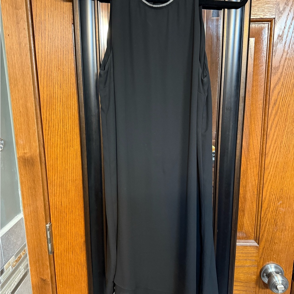 Elegant Black Sleeveless Dress